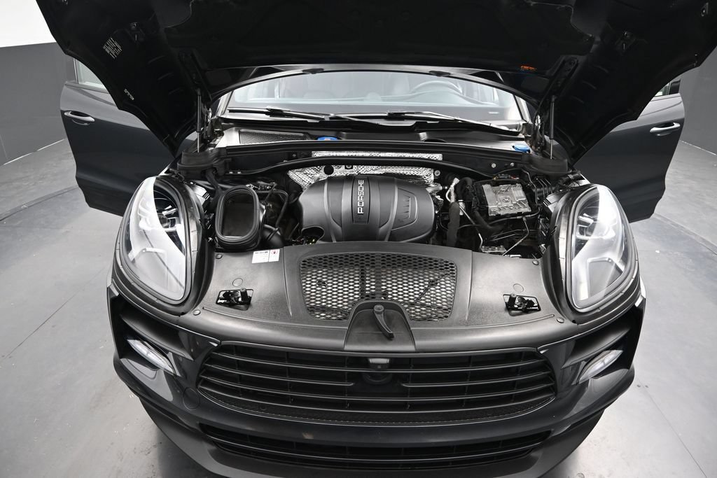 Used 2020 Porsche Macan AWD/4WD image 22