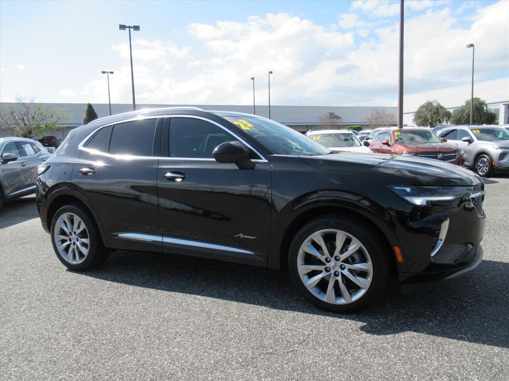 Used 2023 Buick Envision Avenir FWD image 2
