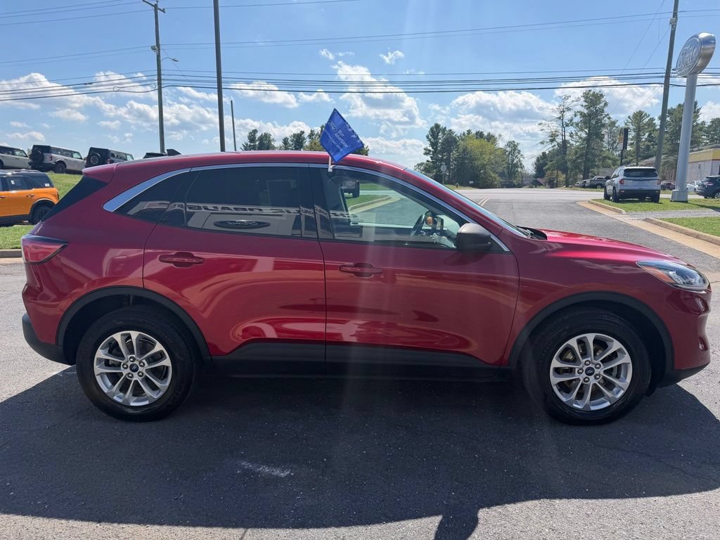 Certified 2022 Ford Escape SE w/ Convenience Package AWD/4WD image 6