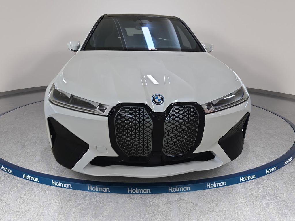 Certified 2023 BMW iX xDrive50 w/ Premium Package image 3