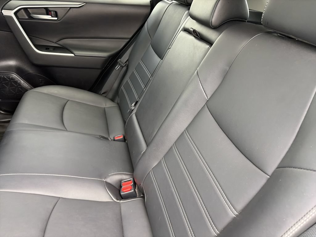 Used 2022 Toyota RAV4 XLE Premium FWD image 29