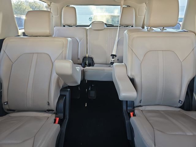Used 2024 Ford Expedition Max Limited image 24