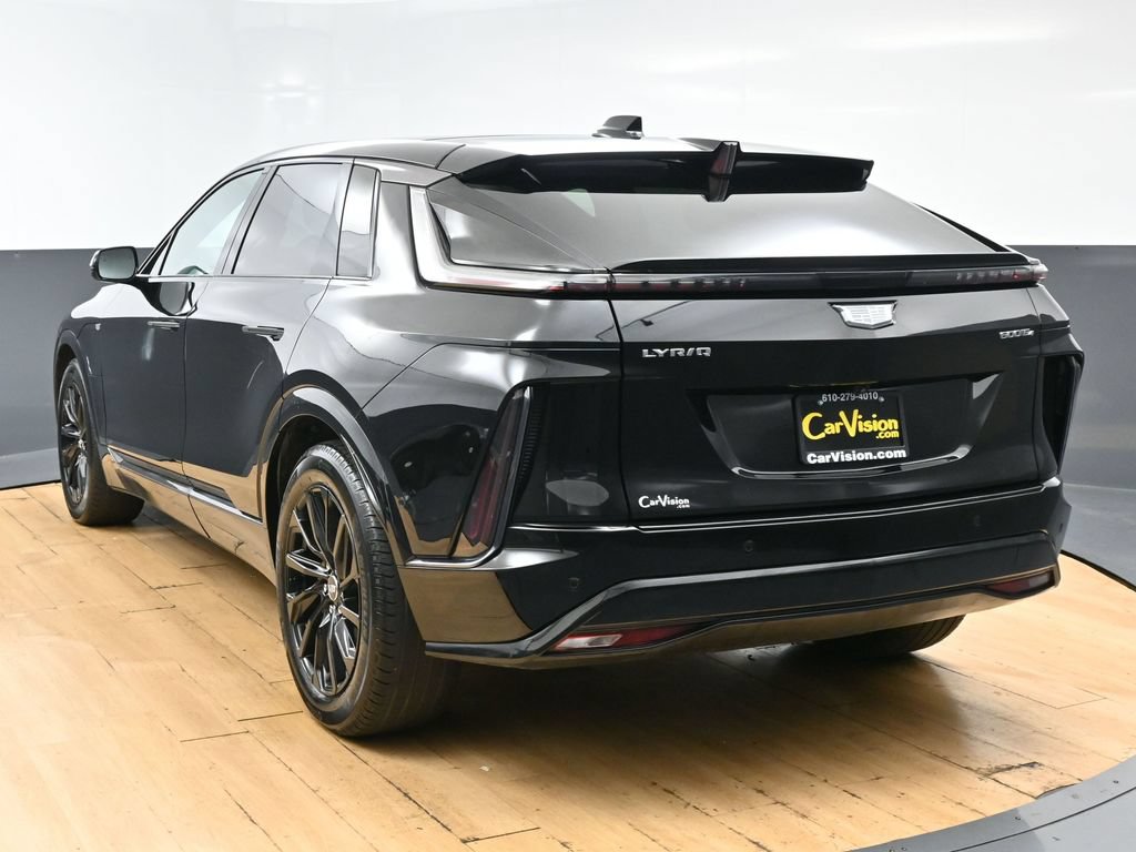 Used 2024 Cadillac Lyriq Sport AWD/4WD image 7