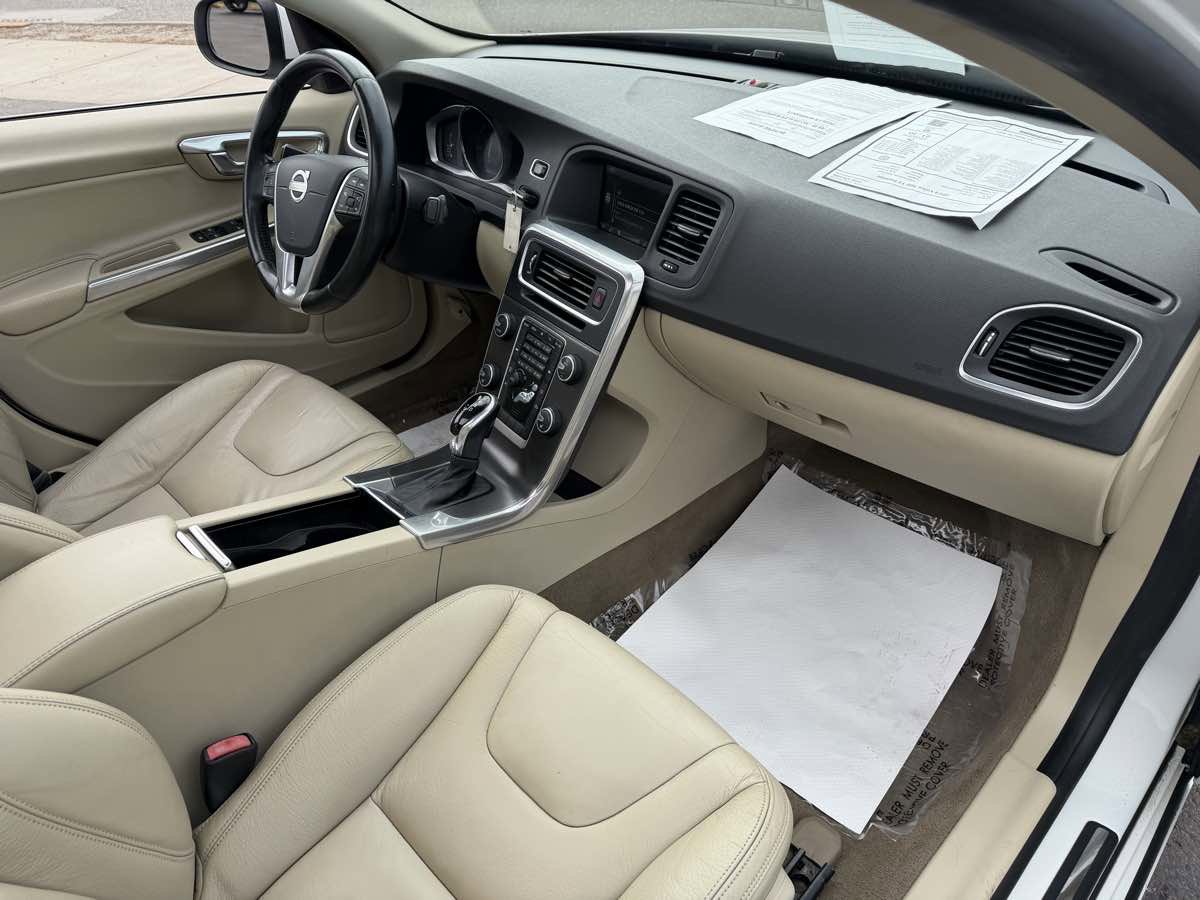 Used 2014 Volvo S60 T5 image 19