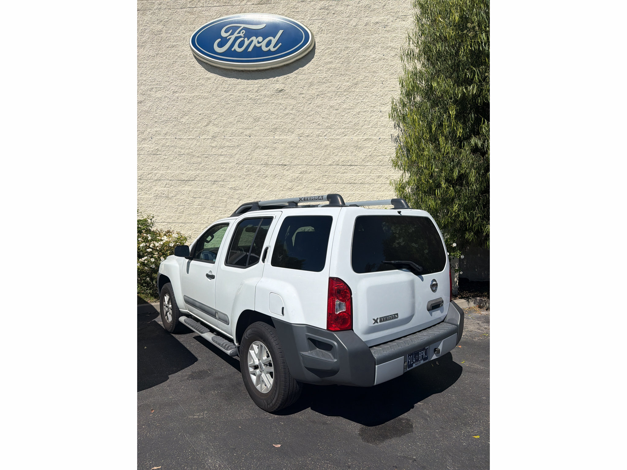 Used 2014 Nissan Xterra S RWD image 2