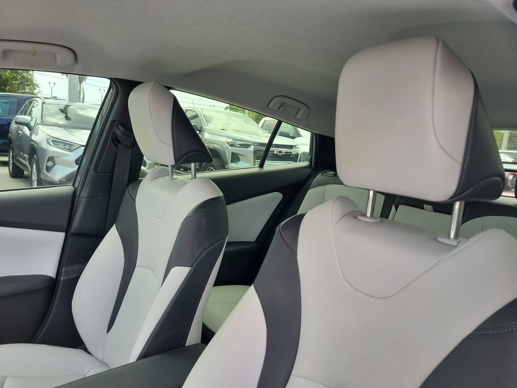 Used 2017 Toyota Prius Four FWD image 21