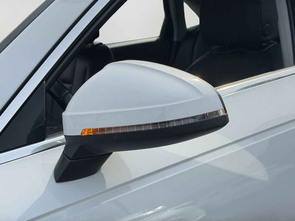 Used 2019 Audi A4 2.0T Premium w/ Convenience Package image 27