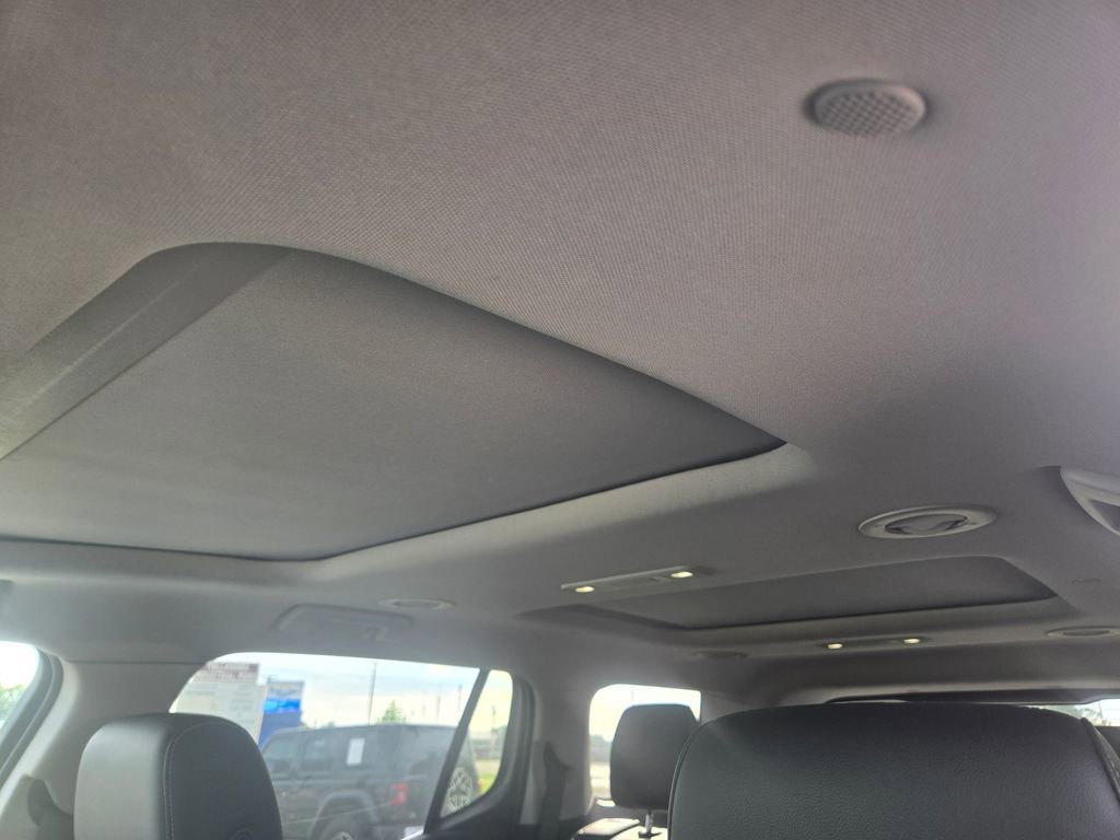 Used 2019 GMC Acadia SLT FWD image 11