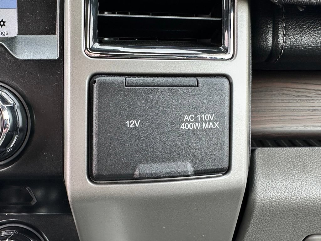 Used 2017 Ford F150 Lariat w/ Equipment Group 501A Mid AWD/4WD image 40
