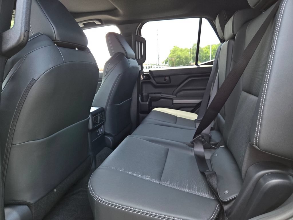 New 2026 Toyota 4Runner TRD Off-Road Premium AWD/4WD image 7