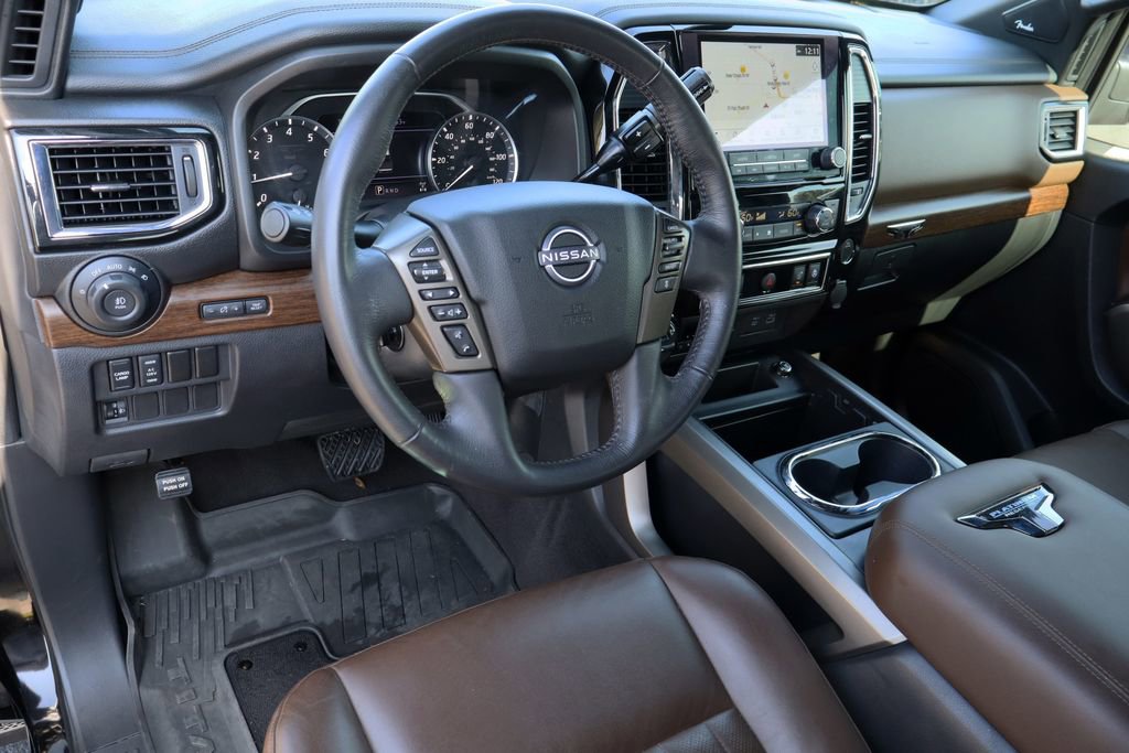 Used 2023 Nissan Titan Platinum Reserve w/ Moonroof Package image 11