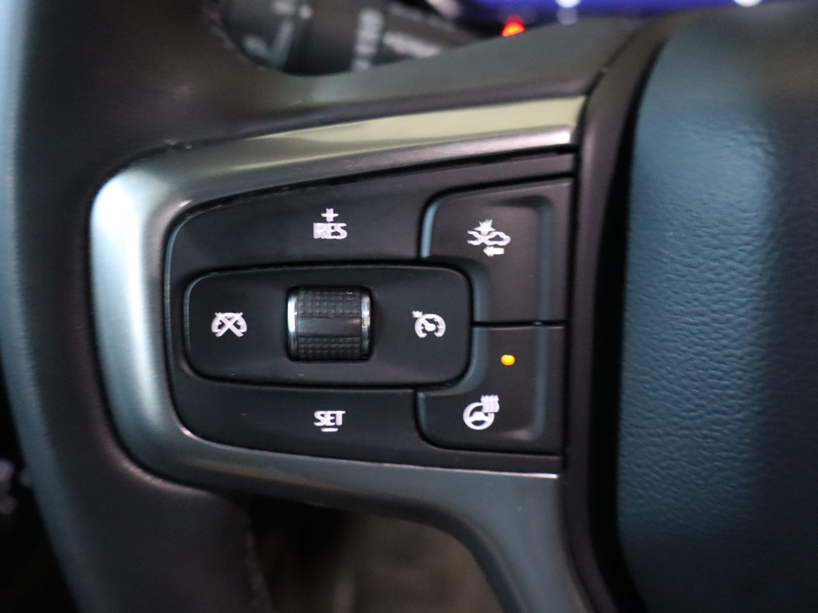 Used 2024 Chevrolet Tahoe Premier AWD/4WD image 24