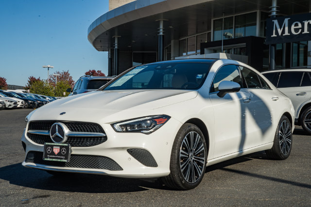 Used 2023 Mercedes-Benz CLA 250 4MATIC w/ Premium Package image 3