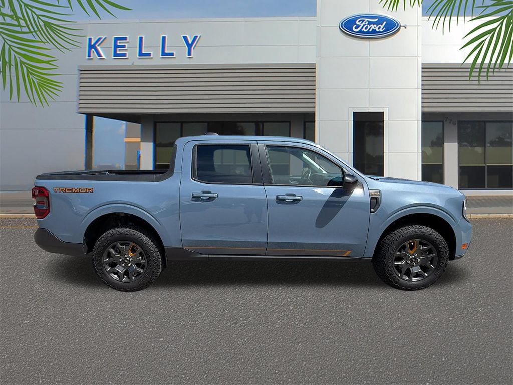Certified 2025 Ford Maverick Tremor AWD/4WD image 6
