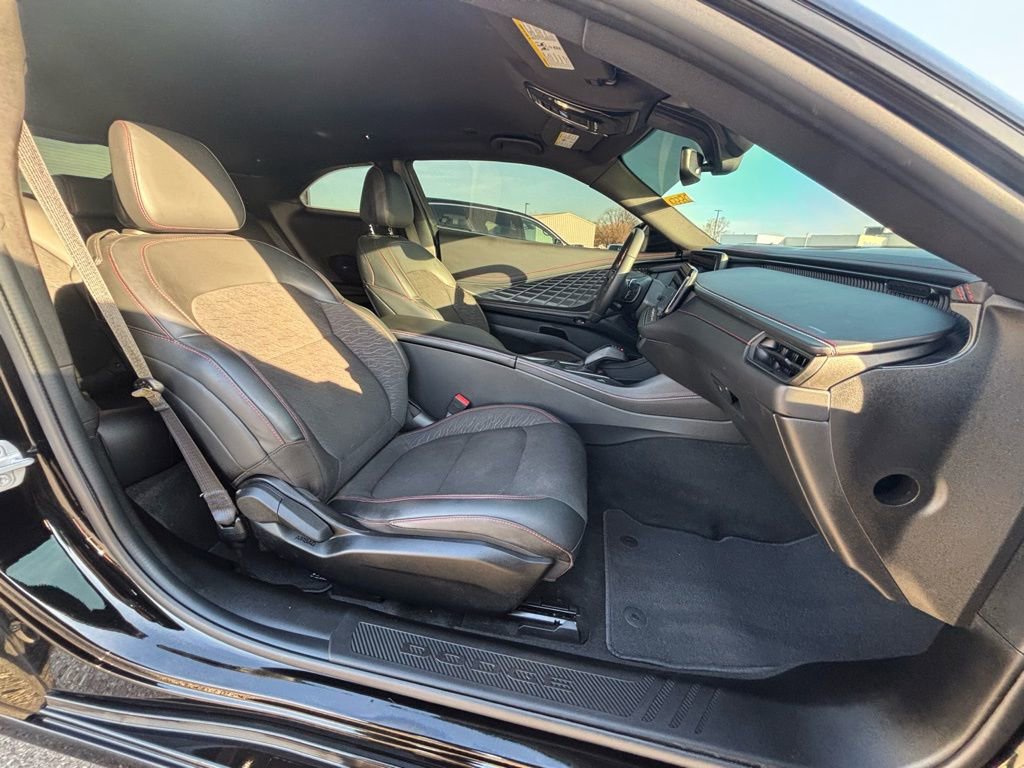 Used 2025 Dodge Charger R/T w/ Quick Order Package 25M R/T image 13