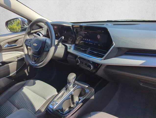 Used 2024 Chevrolet Trax LT image 21