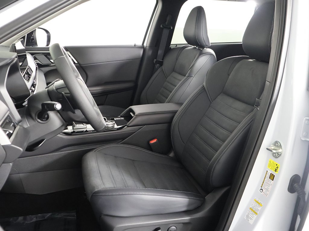 New 2025 Mitsubishi Outlander Trail Edition image 32