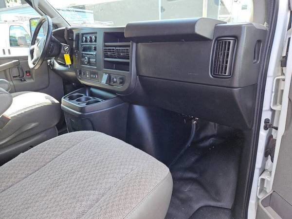 Used 2017 Chevrolet Express 3500 w/ RV Package image 5