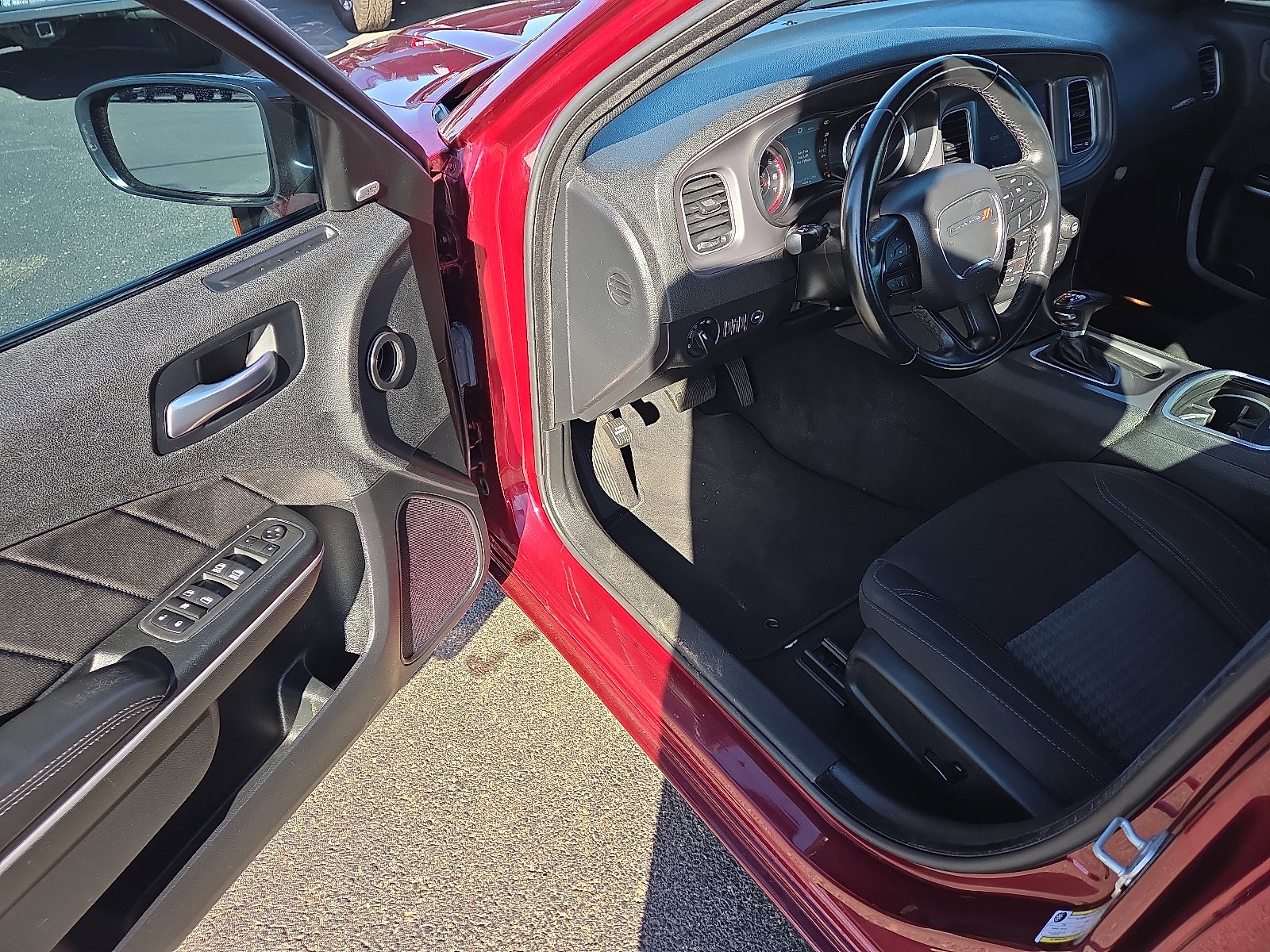 Used 2023 Dodge Charger SXT image 10