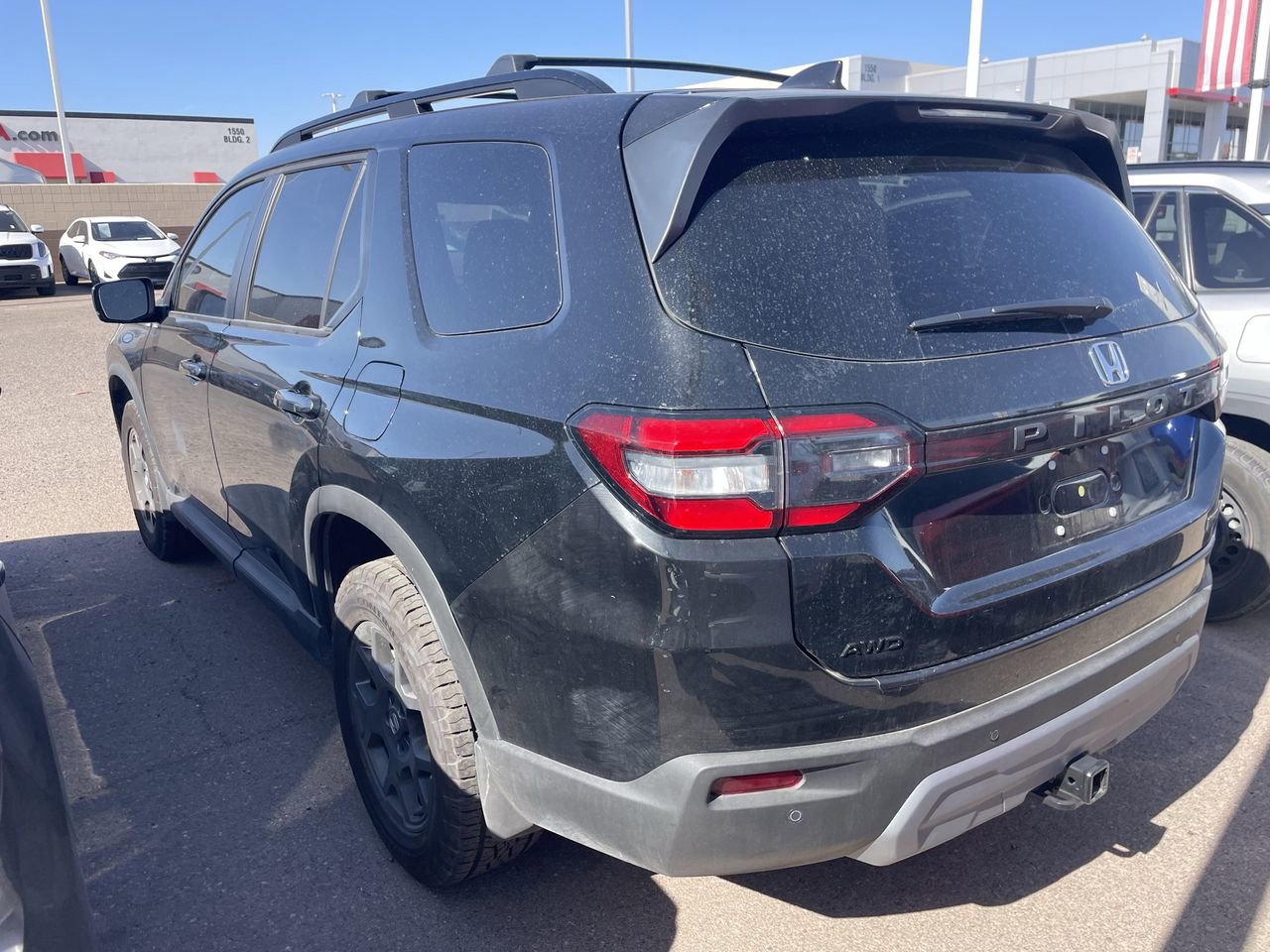Used 2025 Honda Pilot TrailSport image 13
