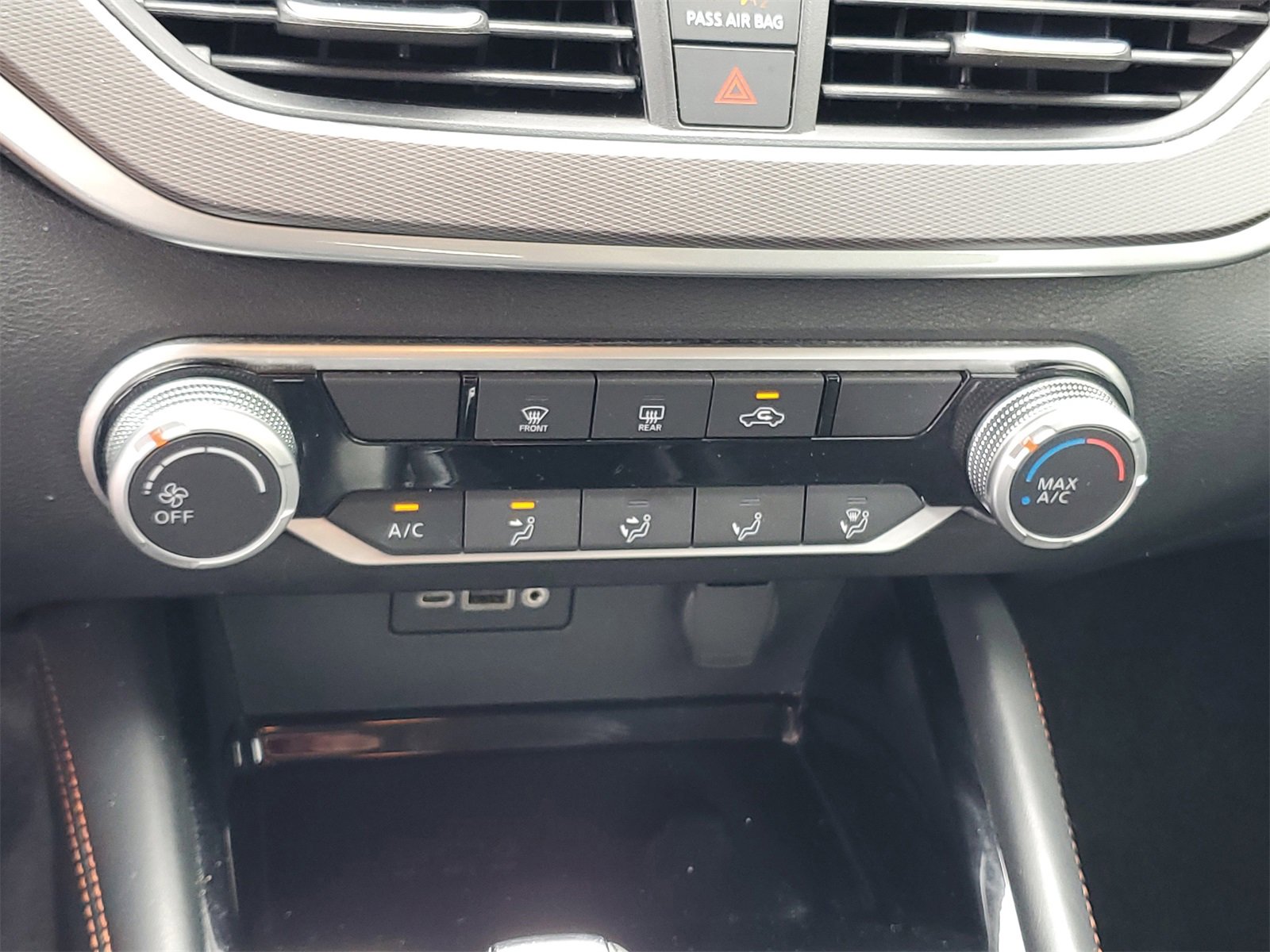 Used 2024 Nissan Altima 2.5 SR image 18