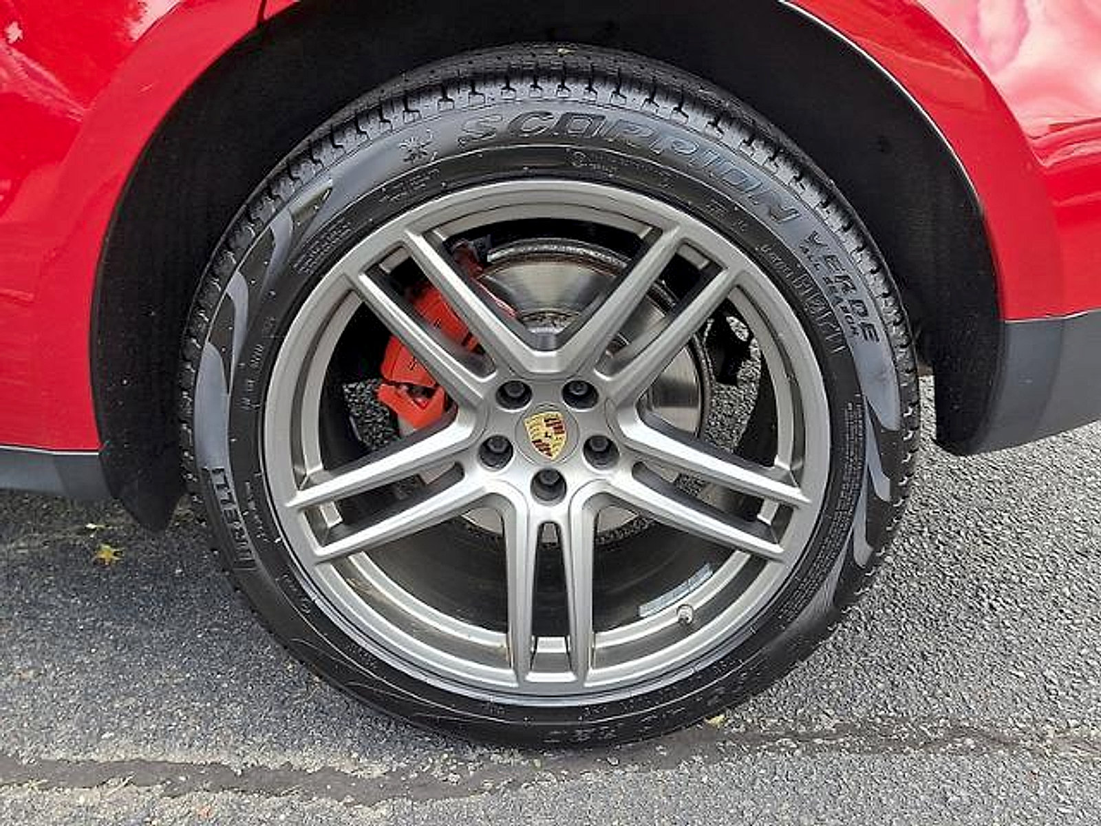 Used 2020 Porsche Macan AWD/4WD image 31