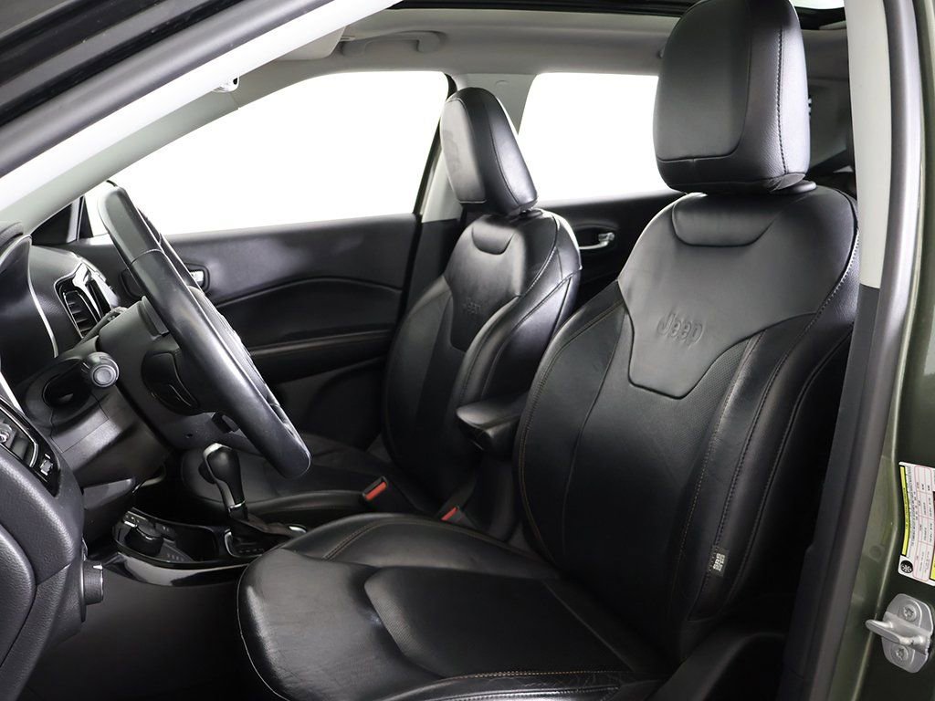 Used 2017 Jeep Compass Limited w/ Safe & Security Group AWD/4WD image 27