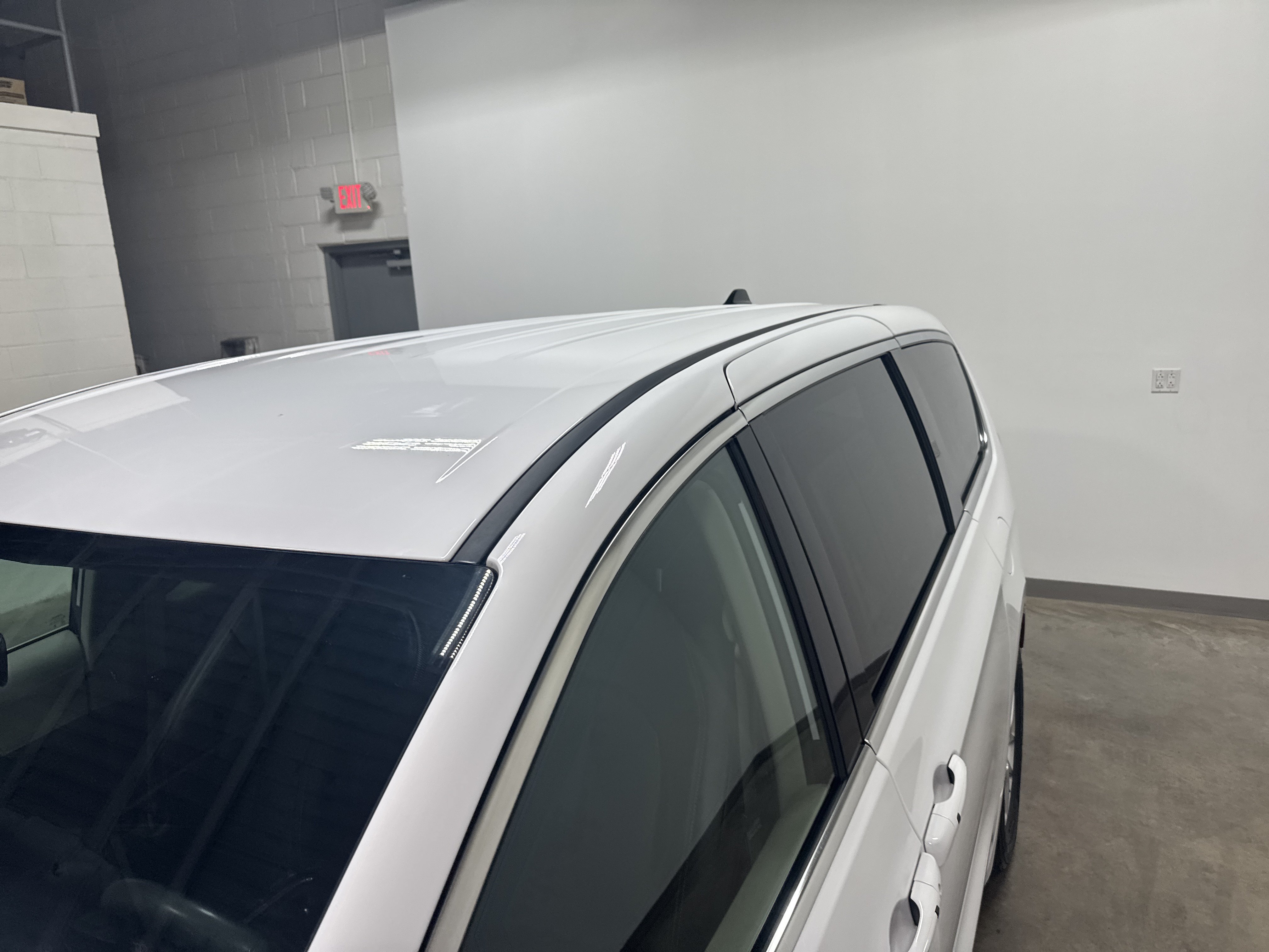 Used 2024 Chrysler Pacifica Touring-L FWD image 11