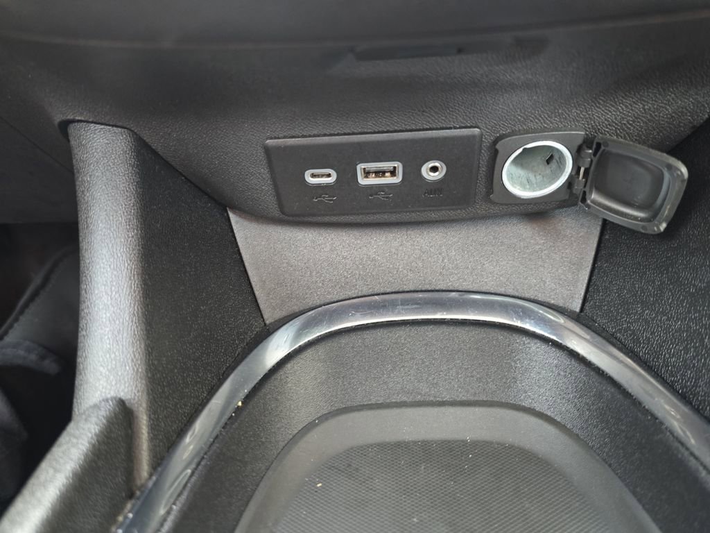 Used 2024 Chevrolet Malibu LT FWD image 23