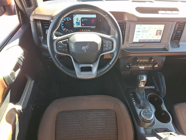 Used 2023 Ford Bronco Outer Banks AWD/4WD image 3