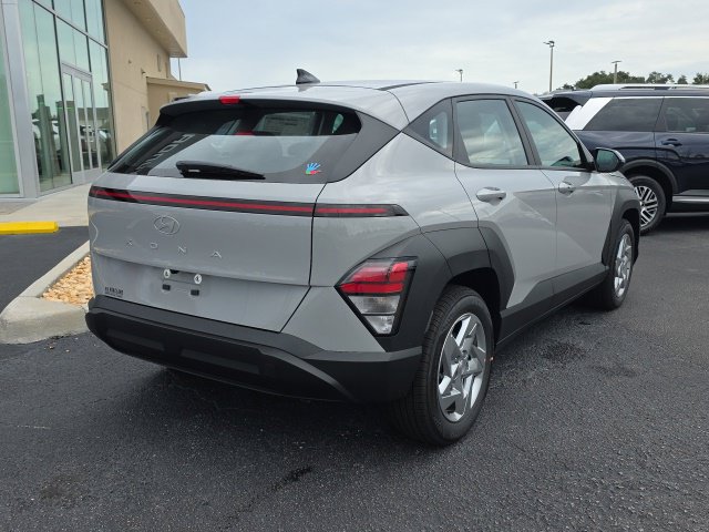 New 2027 Hyundai Kona SE FWD image 4