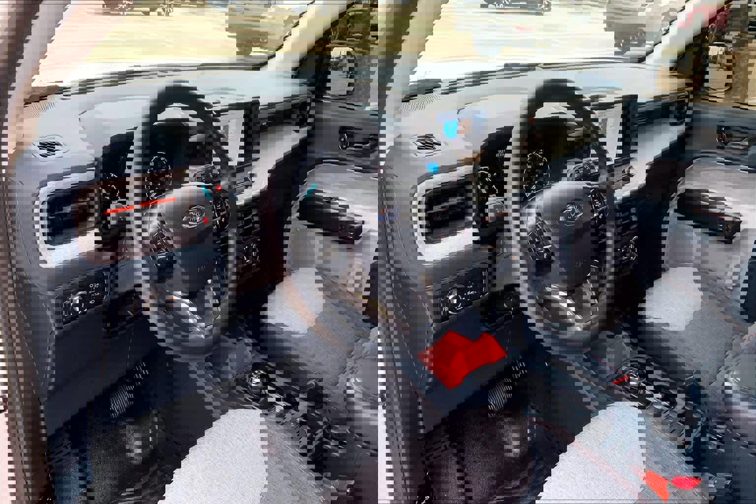 Used 2024 Ford Maverick XLT image 16