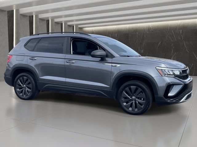 Used 2023 Volkswagen Taos S w/ Driver Assistance Package FWD image 8