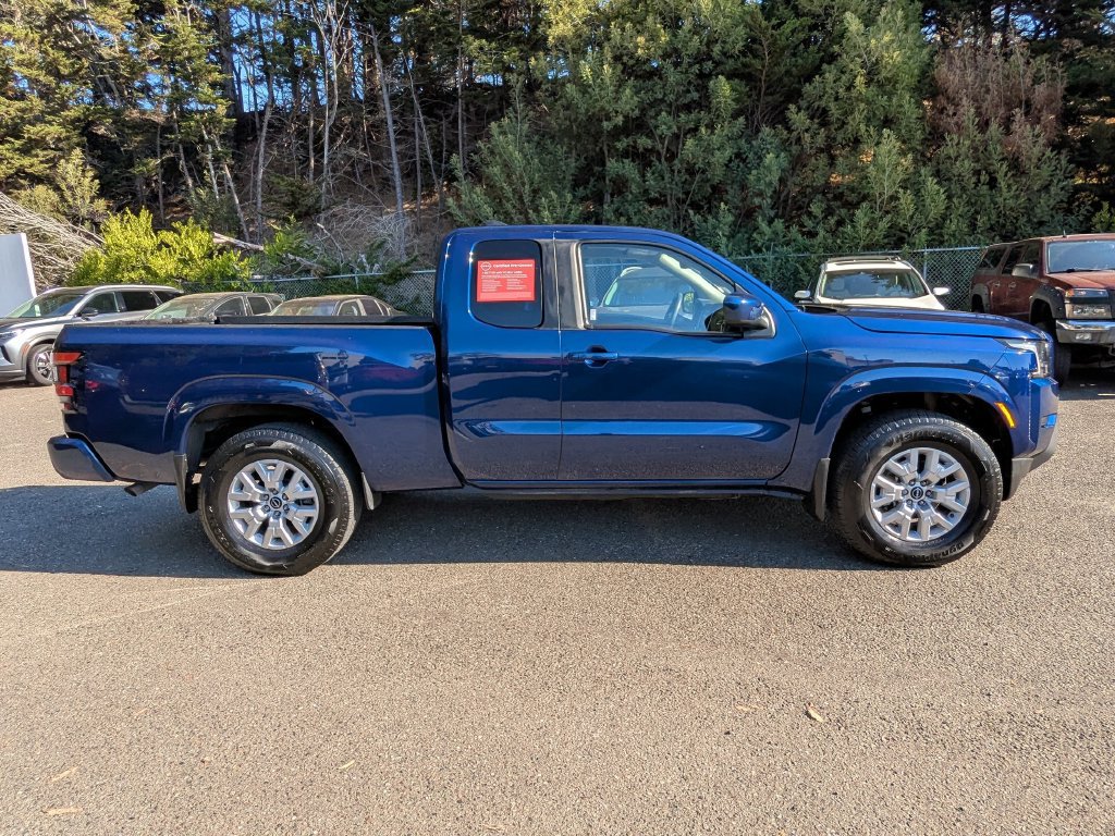 Used 2022 Nissan Frontier SV w/ Technology Package AWD/4WD image 4