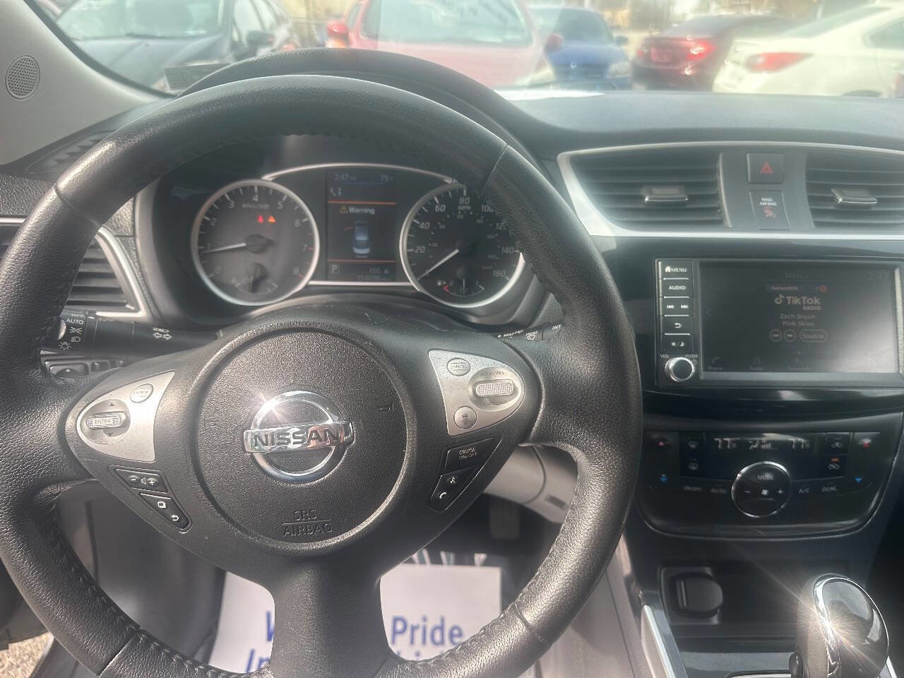 Used 2019 Nissan Sentra SR w/ Premium Package (SR) image 13