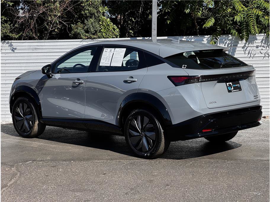 Used 2024 Nissan Ariya AWD image 10