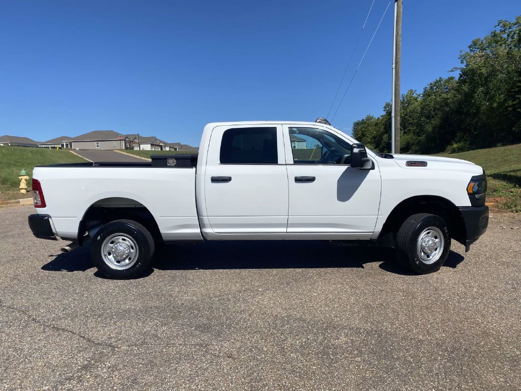 Used 2024 RAM 2500 Tradesman AWD/4WD image 10