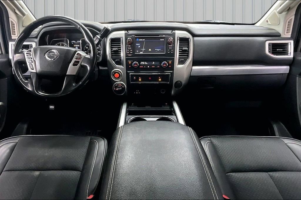Used 2017 Nissan Titan PRO-4X image 8