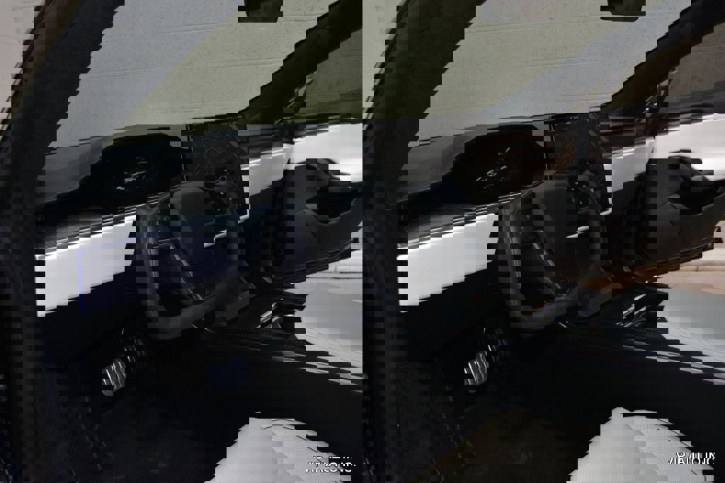 Used 2021 Tesla Model S Plaid image 11