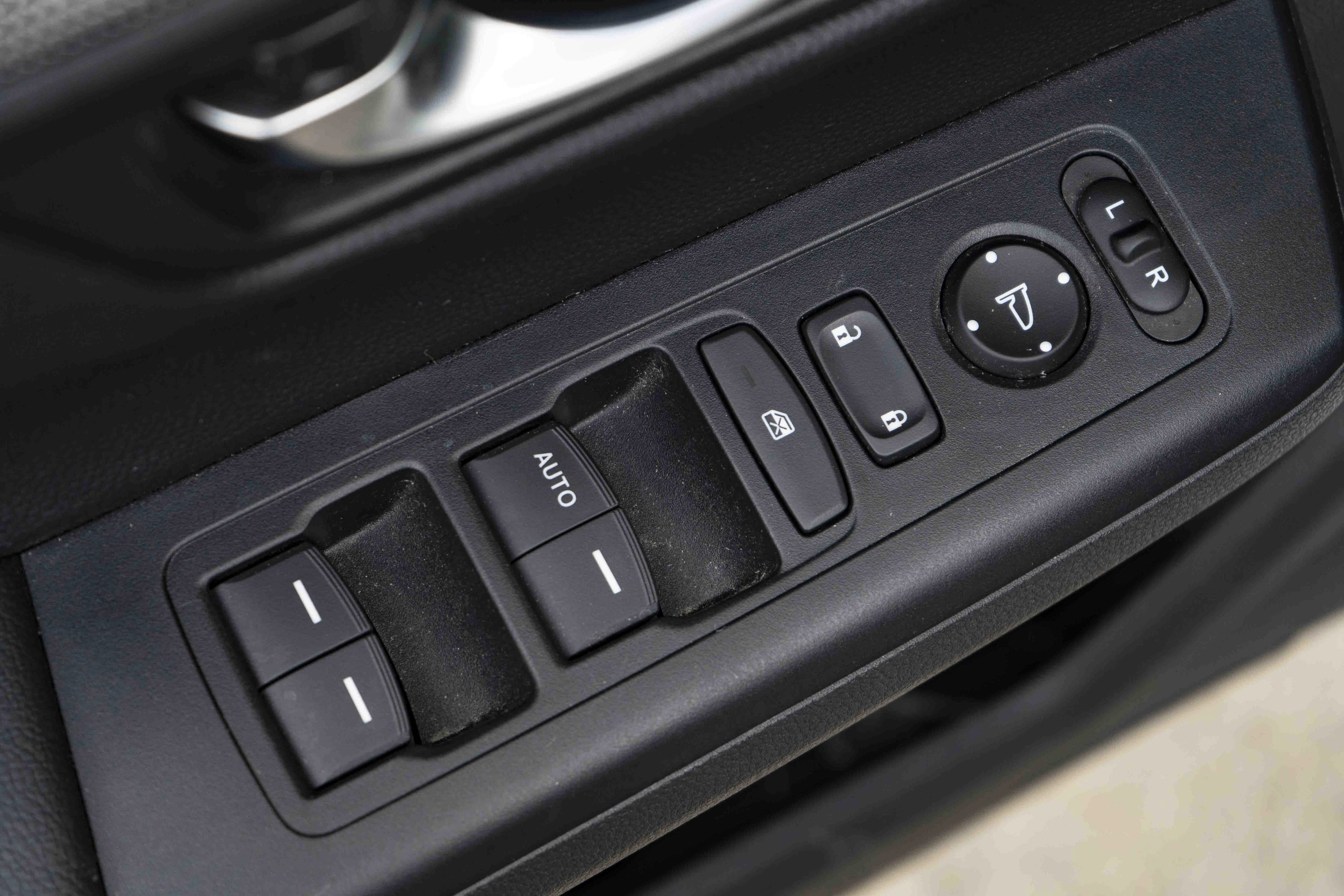 Used 2024 Honda CR-V LX image 36