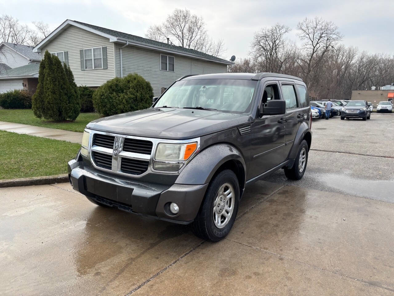 Used 2011 Dodge Nitro SE image 2