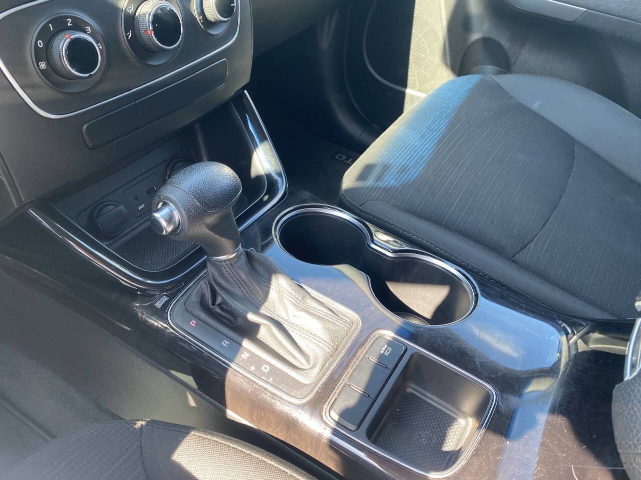 Used 2015 Kia Sorento LX image 29