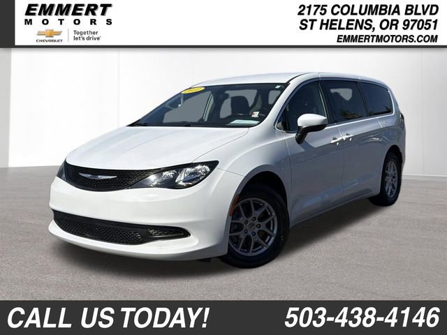 Used 2022 Chrysler Voyager LX FWD image 1