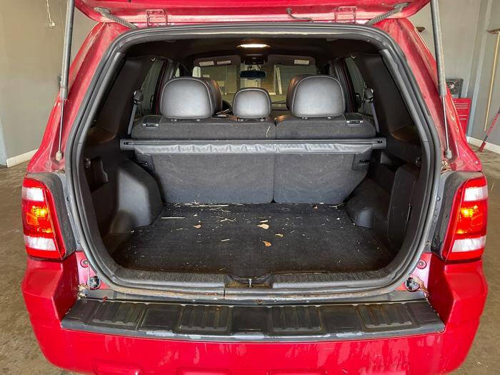 Used 2011 Ford Escape Limited image 25