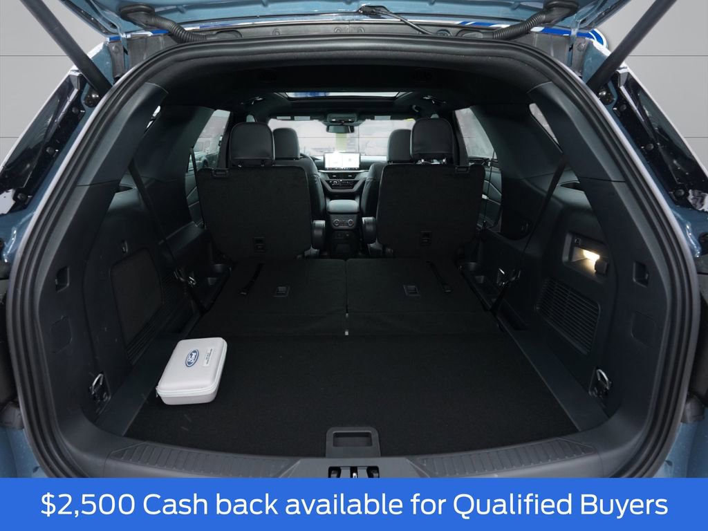 New 2026 Ford Explorer ST-Line w/ ST-Line Street Pack image 24