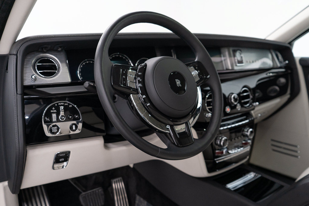 Certified 2018 Rolls-Royce Phantom Sedan RWD image 14