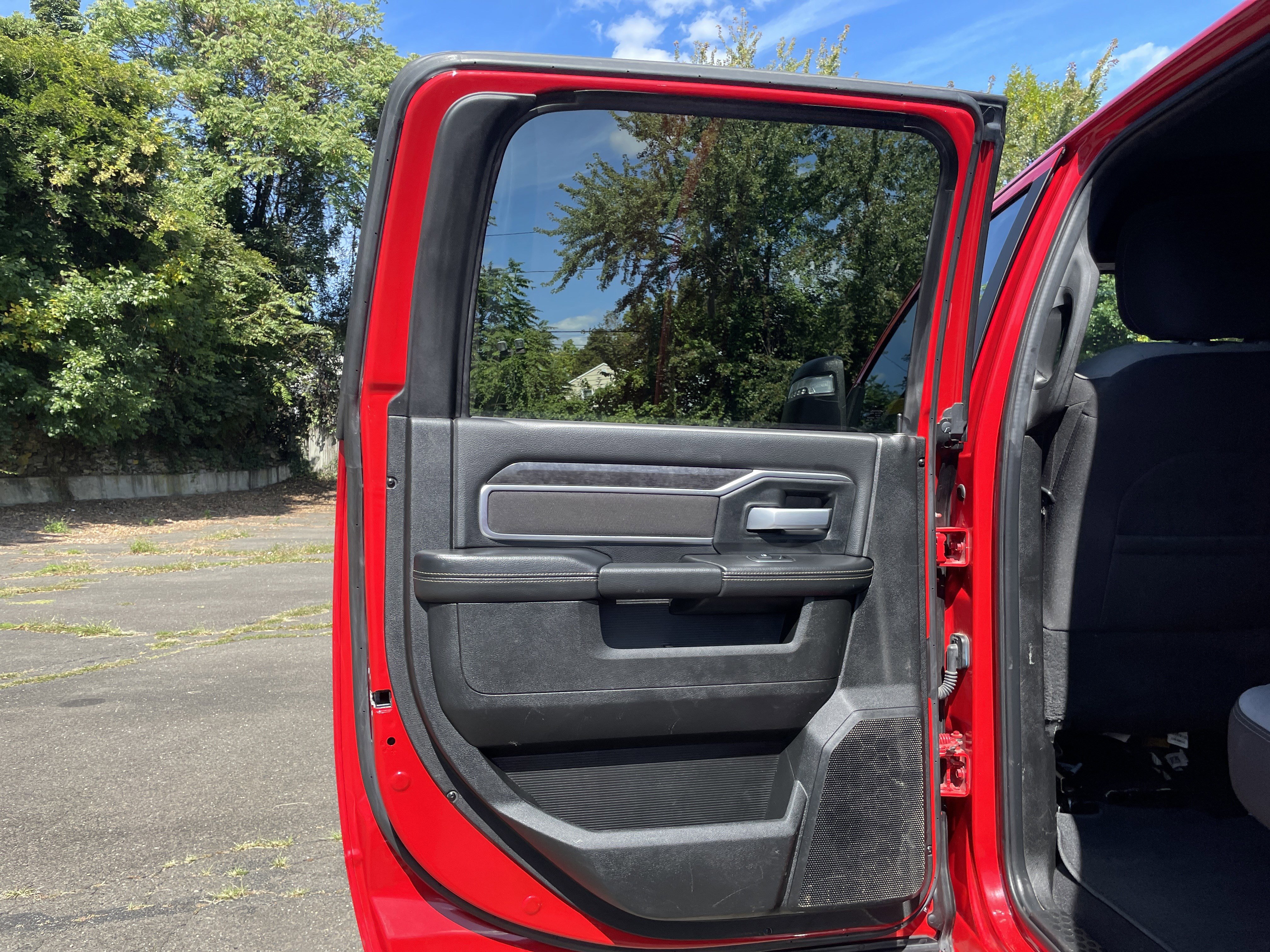 Certified 2024 RAM 3500 Big Horn image 23