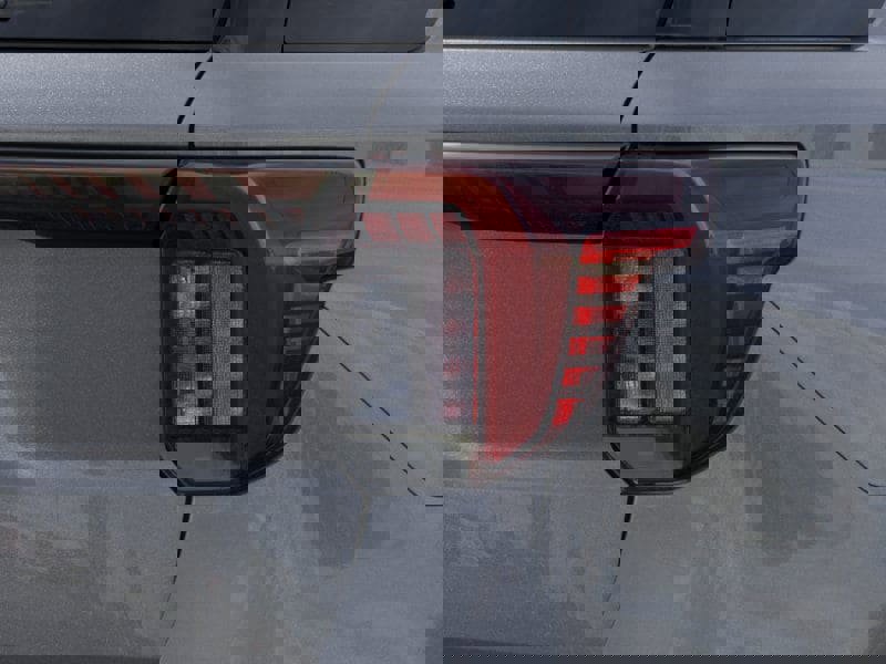New 2025 Ford Explorer Active image 21