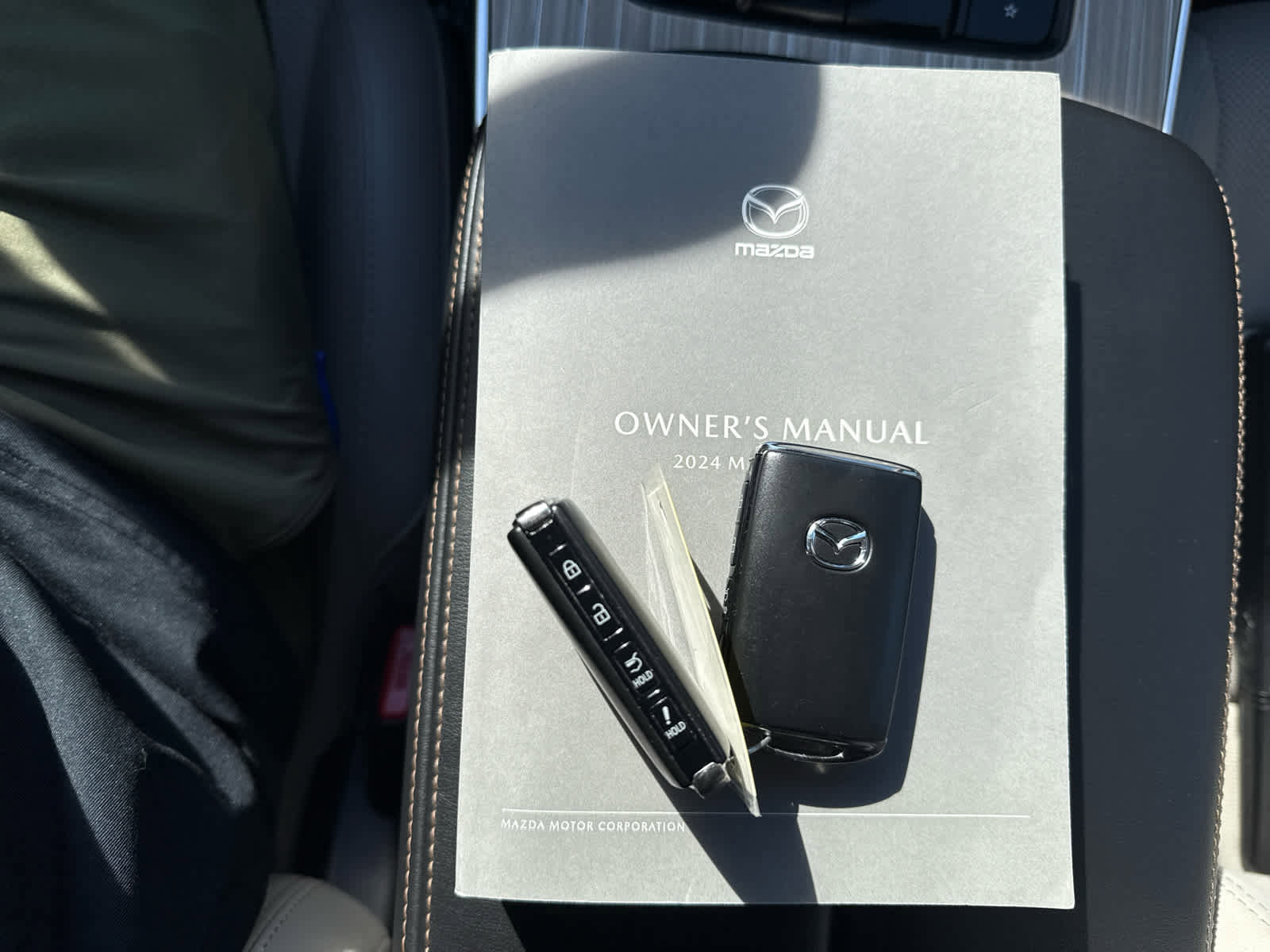 Used 2024 MAZDA CX-90 3.3 Turbo w/ Preferred Plus image 29