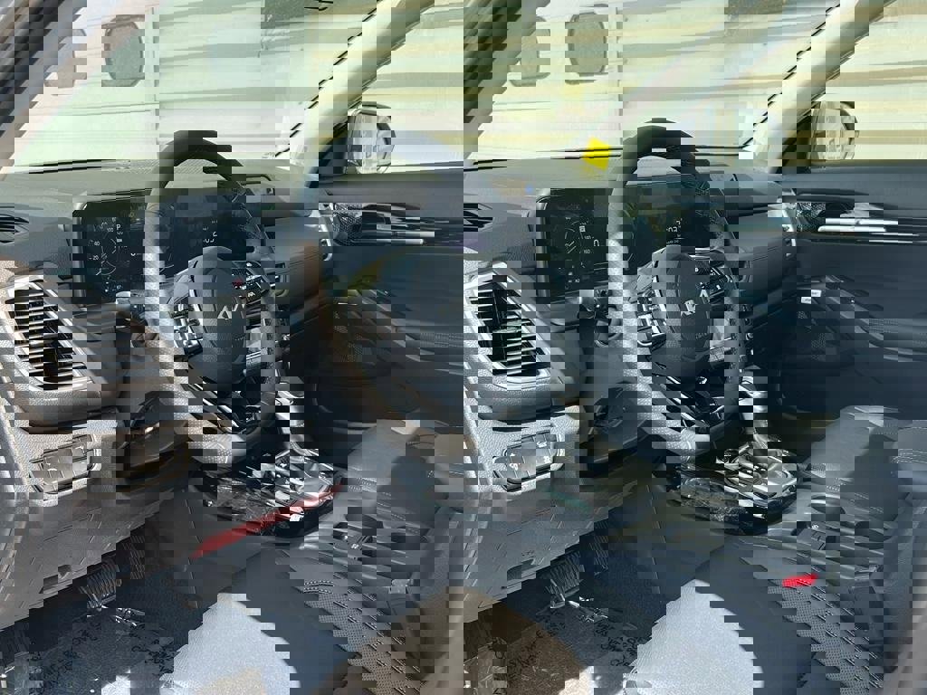 New 2026 Kia Seltos SX w/ SX Sunroof Package image 10